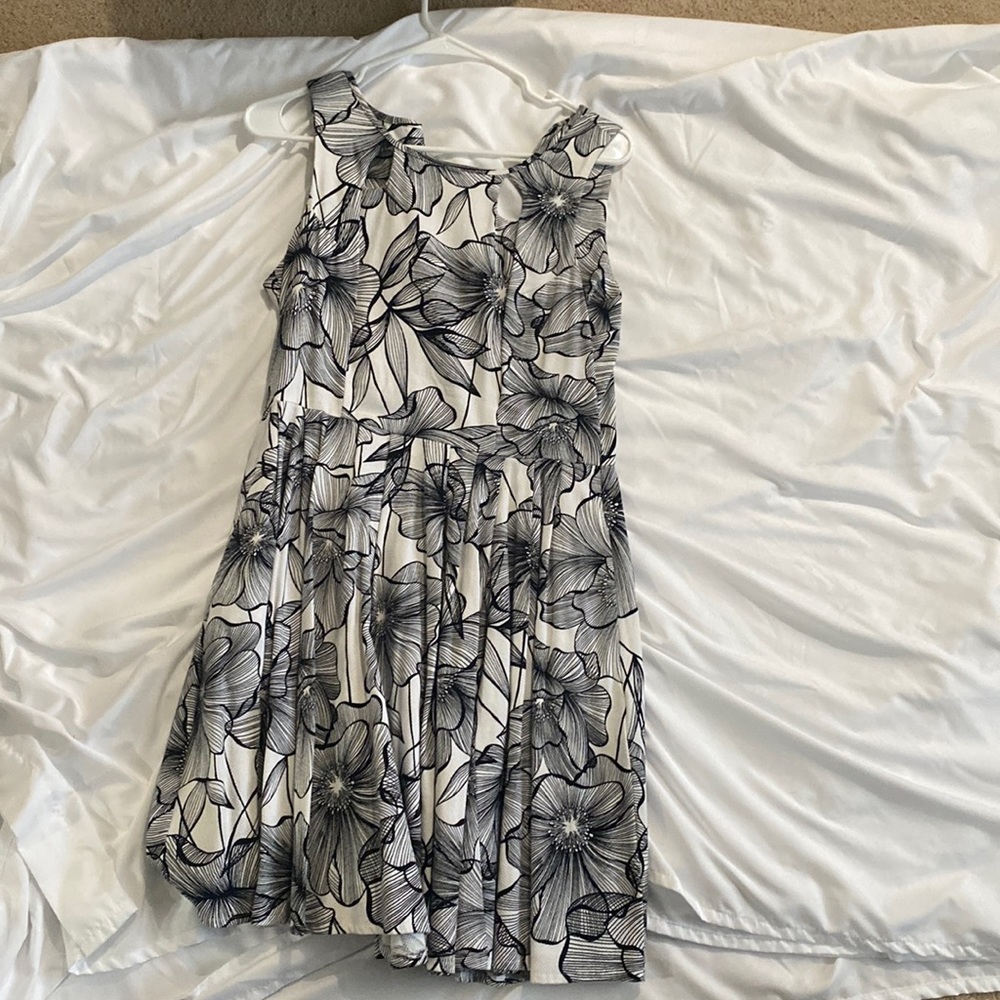 Black and white dress